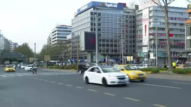 Doğu Anadolu Bölgesi'ndeki 7 il tam kapanma süreciyle sessizliğe büründü Doğu Anadolu Bölgesi'ndeki 7 il tam kapanma süreciyle sessizliğe büründü