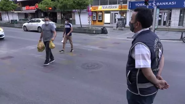 Antalya'da kısıtlama öncesinde yoğunluk, sonrasında sessizlik Antalya'da kısıtlama öncesinde yoğunluk, sonrasında sessizlik