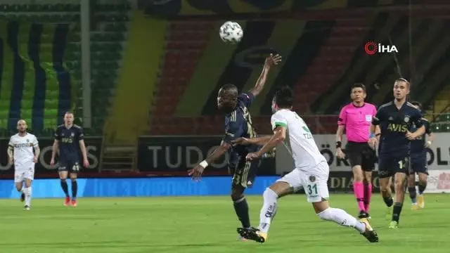 Aytemiz Alanyaspor - Fenerbahçe maçından kareler -2- Aytemiz Alanyaspor - Fenerbahçe maçından kareler -2-