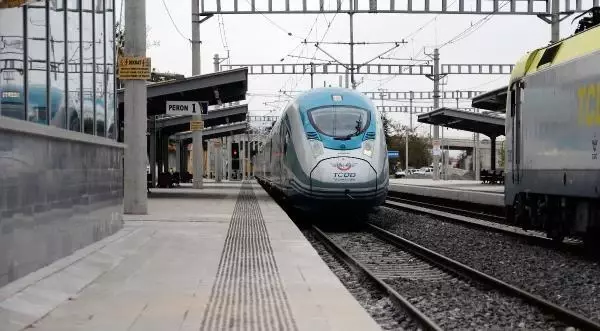 Son dakika! KARAMAN BAKAN KARAİSMAİLOĞLU: KONYA-KARAMAN YHT HATTI HAZİRANDA BAŞLIYOR Son dakika! KARAMAN BAKAN KARAİSMAİLOĞLU: KONYA-KARAMAN YHT HATTI HAZİRANDA BAŞLIYOR