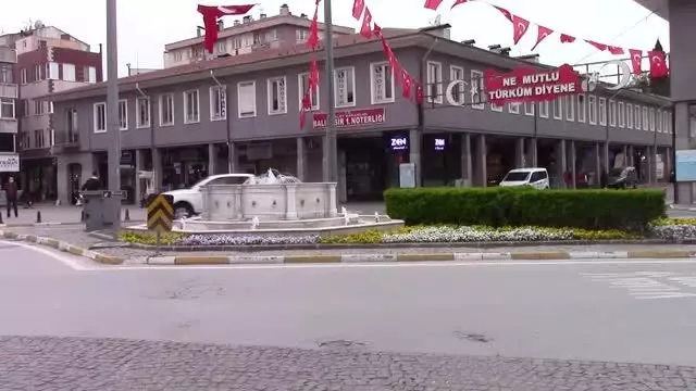 BALIKESİR - 17 günlük 'tam kapanma' başladı BALIKESİR - 17 günlük 'tam kapanma' başladı