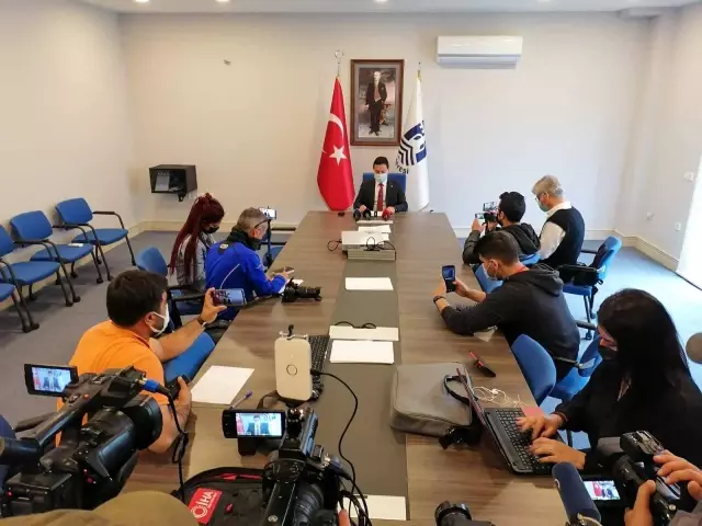Başkan Aras, Bodrum'da tam kapanma süreci ile ilgili değerlendirmelerde bulundu Başkan Aras, Bodrum'da tam kapanma süreci ile ilgili değerlendirmelerde bulundu