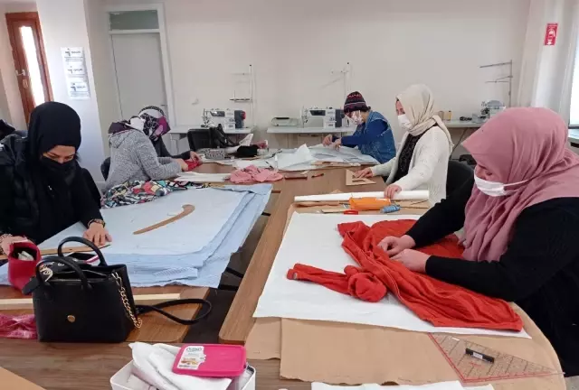 BESMEK'le meslek sahibi oluyorlar BESMEK'le meslek sahibi oluyorlar
