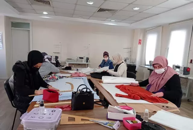 BESMEK'le meslek sahibi oluyorlar BESMEK'le meslek sahibi oluyorlar
