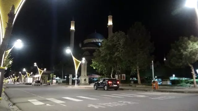 Bingöl 'Tam Kapanma' ile sessizliğe büründü Bingöl 'Tam Kapanma' ile sessizliğe büründü