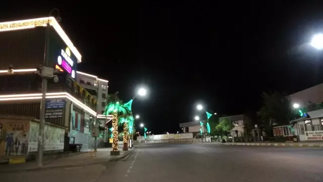 Bingöl 'Tam Kapanma' ile sessizliğe büründü Bingöl 'Tam Kapanma' ile sessizliğe büründü