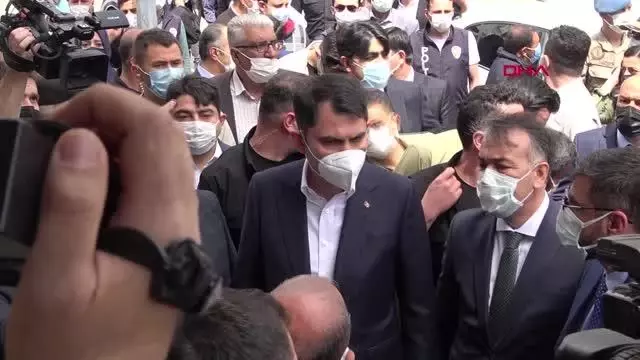 BİTLİS BAKAN KURUM, BİTLİS'TE 'DERE ÜSTÜ ISLAH PROJESİ' İÇİN YIKILAN BİNALARI İNCELEDİ BİTLİS BAKAN KURUM, BİTLİS'TE 'DERE ÜSTÜ ISLAH PROJESİ' İÇİN YIKILAN BİNALARI İNCELEDİ