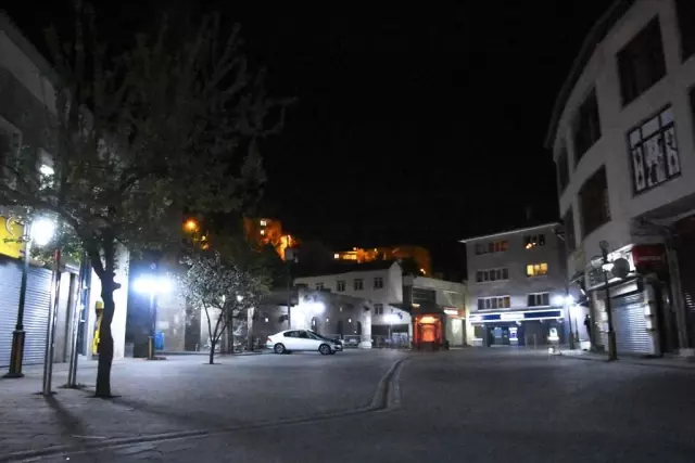 Bitlis'te 17 günlük sokağa çıkma yasağı başladı Bitlis'te 17 günlük sokağa çıkma yasağı başladı
