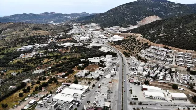 Bodrum bir anda sessizliğe büründü, 3 günlük yoğunluk 15 dakikada bitti Bodrum bir anda sessizliğe büründü, 3 günlük yoğunluk 15 dakikada bitti