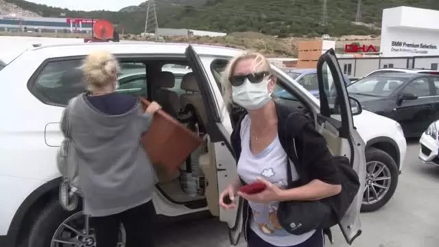 BODRUM'DA TAM KAPANMA ÖNCESİ CADDE VE SOKAKLARDA YOĞUNLUK BODRUM'DA TAM KAPANMA ÖNCESİ CADDE VE SOKAKLARDA YOĞUNLUK