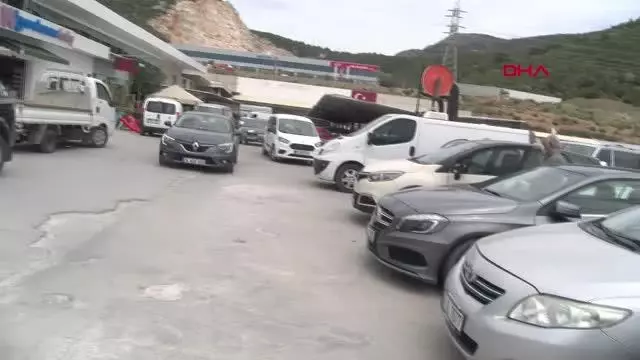 BODRUM'DA TAM KAPANMA ÖNCESİ CADDE VE SOKAKLARDA YOĞUNLUK BODRUM'DA TAM KAPANMA ÖNCESİ CADDE VE SOKAKLARDA YOĞUNLUK