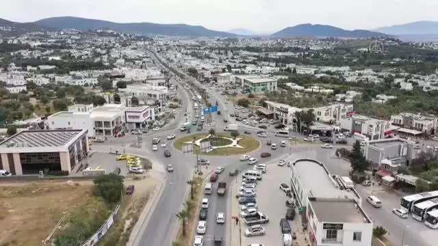 'Tam kapanma' öncesi hareketlilik yaşandı 'Tam kapanma' öncesi hareketlilik yaşandı