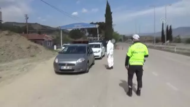 Boyabat ilçesinde 'tam kapanma' öncesi denetimler yoğunlaştırıldı Boyabat ilçesinde 'tam kapanma' öncesi denetimler yoğunlaştırıldı