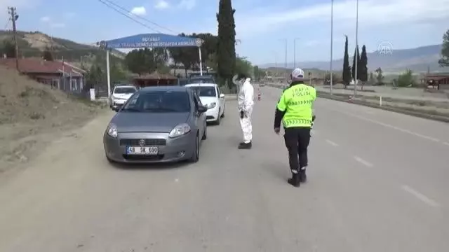 Boyabat ilçesinde 'tam kapanma' öncesi denetimler yoğunlaştırıldı Boyabat ilçesinde 'tam kapanma' öncesi denetimler yoğunlaştırıldı