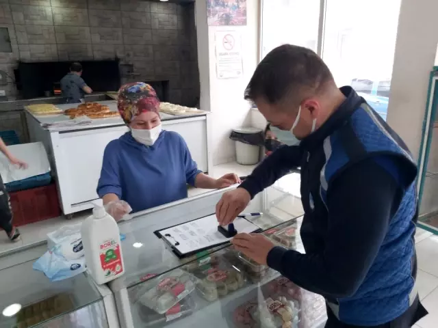 Burhaniye'de pide gramajları denetlendi Burhaniye'de pide gramajları denetlendi