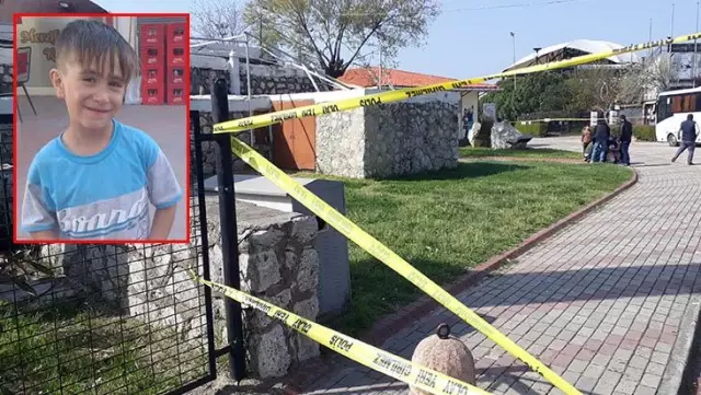 Su deposuna düşen çocuk hayatını kaybetti, annesi sinir krizi geçirdi Su deposuna düşen çocuk hayatını kaybetti, annesi sinir krizi geçirdi