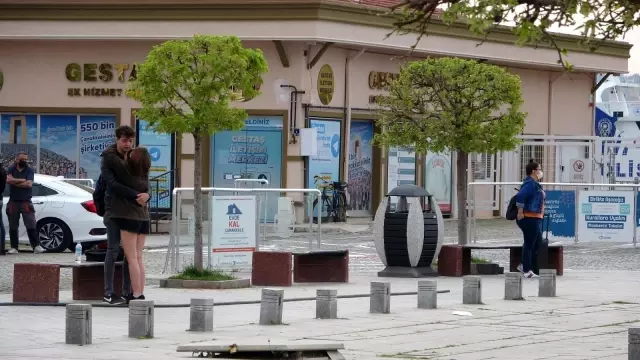 Çanakkale'de 17 günlük 'tam kapanma' başladı Çanakkale'de 17 günlük 'tam kapanma' başladı