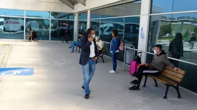 Çanakkale'de 'tam kapanma' öncesi korkutan yoğunluk yaşanmadı Çanakkale'de 'tam kapanma' öncesi korkutan yoğunluk yaşanmadı