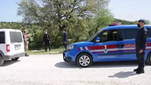 ÇANAKKALE - Kayıp zihinsel engelli kadını arama çalışmaları devam ediyor ÇANAKKALE - Kayıp zihinsel engelli kadını arama çalışmaları devam ediyor
