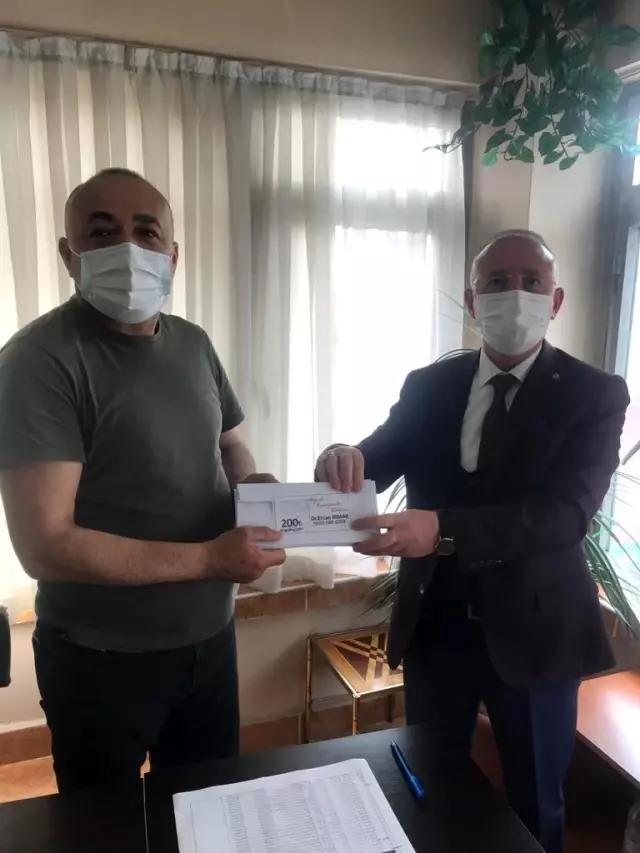 Çankırılı Bürokratlar ve İşadamları Birliği Genel Sekreteri Irmak'tan 200 TL'lik hediye alışveriş çeki Çankırılı Bürokratlar ve İşadamları Birliği Genel Sekreteri Irmak'tan 200 TL'lik hediye alışveriş çeki