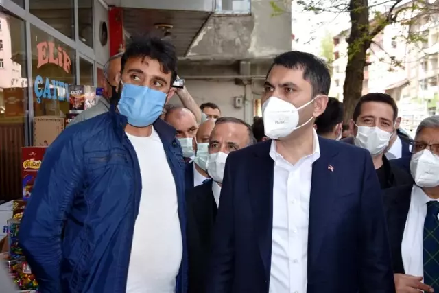Son dakika! Bakan Kurum, kent merkezinde incelemelerde bulunarak esnaflarla sohbet etti Son dakika! Bakan Kurum, kent merkezinde incelemelerde bulunarak esnaflarla sohbet etti
