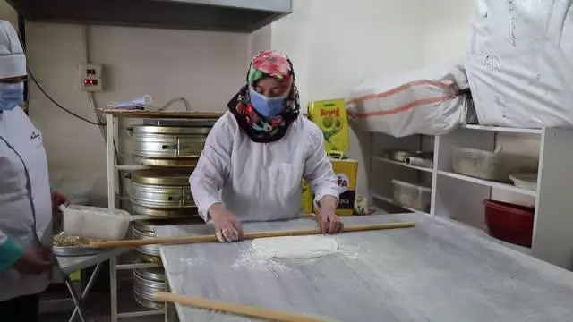 Çubuk'ta baklavacılar tam kapanma nedeniyle adrese teslim edecek Çubuk'ta baklavacılar tam kapanma nedeniyle adrese teslim edecek