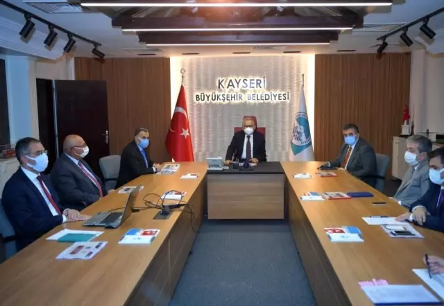 Develi'de Başkan Büyükkılıç ile 2021 yılı projeleri istişare edildi Develi'de Başkan Büyükkılıç ile 2021 yılı projeleri istişare edildi
