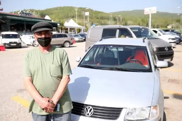 DÜZCE DİNLENME TESİSİNDE OTOMOBİLDEN İNEN KADIN GERİ DÖNMEDİ DÜZCE DİNLENME TESİSİNDE OTOMOBİLDEN İNEN KADIN GERİ DÖNMEDİ