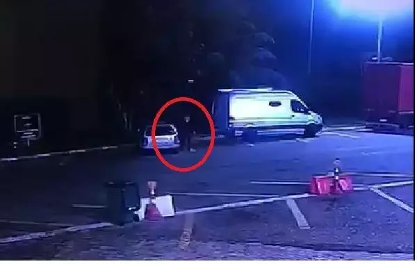 DÜZCE DİNLENME TESİSİNDE OTOMOBİLDEN İNEN KADIN GERİ DÖNMEDİ DÜZCE DİNLENME TESİSİNDE OTOMOBİLDEN İNEN KADIN GERİ DÖNMEDİ