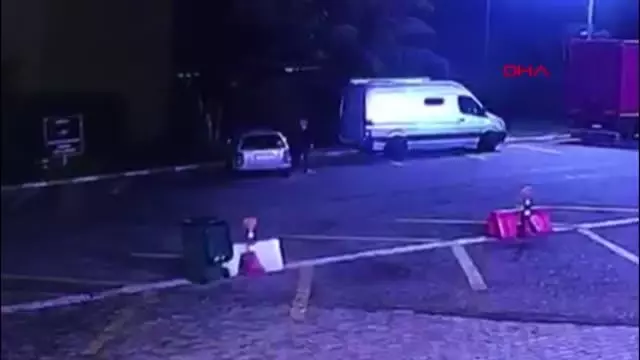DÜZCE DİNLENME TESİSİNDE OTOMOBİLDEN İNEN KADIN GERİ DÖNMEDİ DÜZCE DİNLENME TESİSİNDE OTOMOBİLDEN İNEN KADIN GERİ DÖNMEDİ