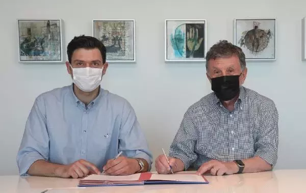 Eczacıbaşı VitrA, antrenör Ferhat Akbaş ile 2 yıllığına anlaştı Eczacıbaşı VitrA, antrenör Ferhat Akbaş ile 2 yıllığına anlaştı