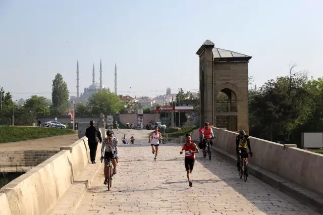Edirne Sınırsız Dostluk Yarı Maratonu 23 Mayıs'ta koşulacak Edirne Sınırsız Dostluk Yarı Maratonu 23 Mayıs'ta koşulacak
