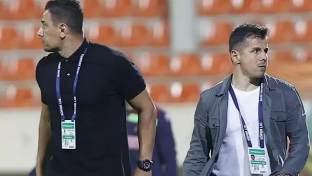 Erol Bulut'la rakip olduğunda, 'Fenerbahçe böyle oynamaz' diyen Çağdaş Atan, Emre Belözoğlu'nun hocalığına övgüler dizdi Erol Bulut'la rakip olduğunda, 'Fenerbahçe böyle oynamaz' diyen Çağdaş Atan, Emre Belözoğlu'nun hocalığına övgüler dizdi