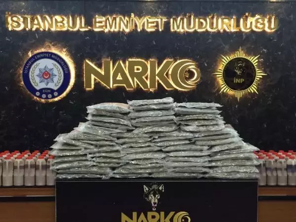 ESENYURT VE ARNAVUTKÖY'DE 109 KİLO UYUŞTURUCU ELE GEÇİRİLDİ ESENYURT VE ARNAVUTKÖY'DE 109 KİLO UYUŞTURUCU ELE GEÇİRİLDİ