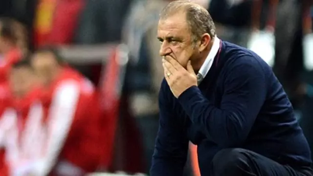 Galatasaray'da koronavirüse yalanan futbolcu sayısı 4'e yükseldi Galatasaray'da koronavirüse yalanan futbolcu sayısı 4'e yükseldi