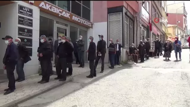 Giresun Ziraat Odası'nda çiftçi belgesi yoğunluğu Giresun Ziraat Odası'nda çiftçi belgesi yoğunluğu