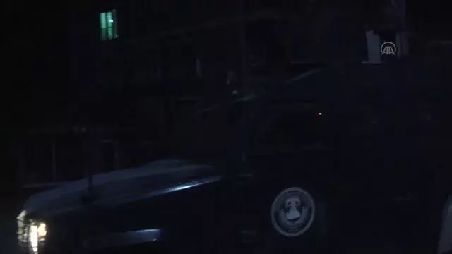 Hakkari'de cadde ve sokaklar boş kaldı Hakkari'de cadde ve sokaklar boş kaldı