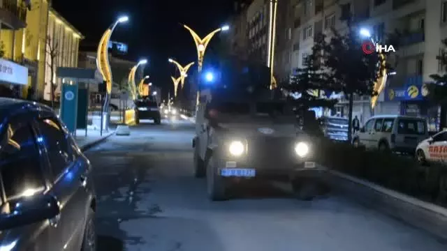 Hakkari polisi gece denetiminde: Tam kapanma sonrası sokaklarda sessizlik Hakkari polisi gece denetiminde: Tam kapanma sonrası sokaklarda sessizlik