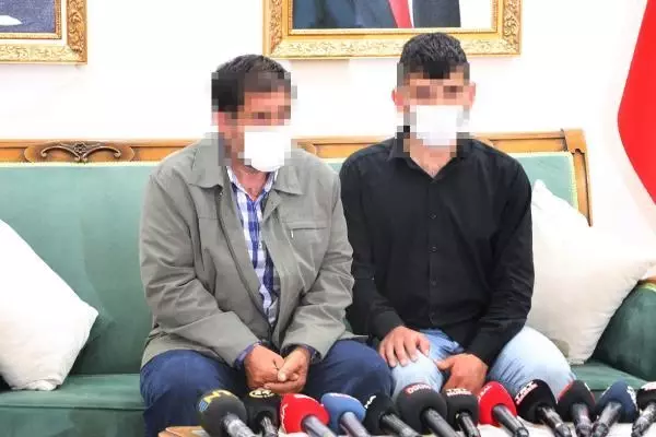 HDP önündeki evlat nöbetinde 25'inci kavuşma HDP önündeki evlat nöbetinde 25'inci kavuşma