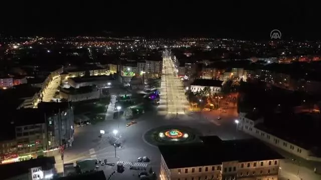 İç Anadolu 'tam kapanmayla' sessizliğe büründü İç Anadolu 'tam kapanmayla' sessizliğe büründü