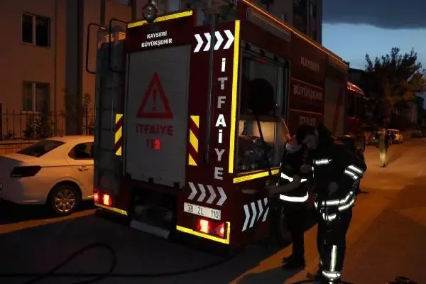 Son dakika gündem: KAYSERİ İFTAR VAKTİ OCAKTA UNUTULAN YEMEK YANGINA NEDEN OLDU Son dakika gündem: KAYSERİ İFTAR VAKTİ OCAKTA UNUTULAN YEMEK YANGINA NEDEN OLDU
