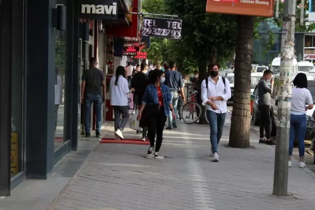 Iğdır'da vaka sayılarının düşmesi vatandaşları sevindirdi Iğdır'da vaka sayılarının düşmesi vatandaşları sevindirdi