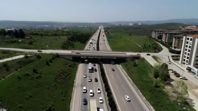 İstanbul-İzmir otobanı durma noktasına geldi İstanbul-İzmir otobanı durma noktasına geldi