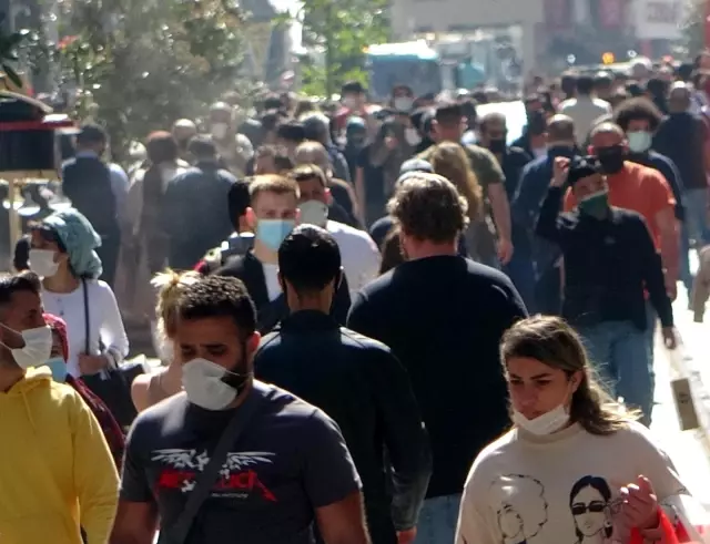 - İstiklal Caddesi'nde kapanma yoğunluğu - İstiklal Caddesi'nde kapanma yoğunluğu