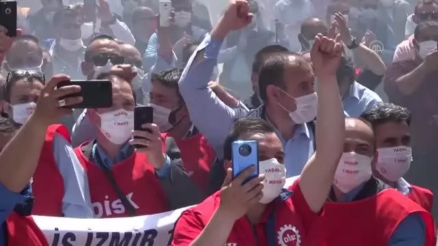 İzmir Büyükşehir Belediyesindeki 7 bin işçiyi kapsayan toplu iş sözleşmesi imzalandı İzmir Büyükşehir Belediyesindeki 7 bin işçiyi kapsayan toplu iş sözleşmesi imzalandı