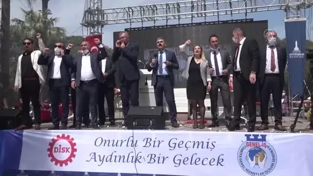 İzmir Büyükşehir Belediyesindeki 7 bin işçiyi kapsayan toplu iş sözleşmesi imzalandı İzmir Büyükşehir Belediyesindeki 7 bin işçiyi kapsayan toplu iş sözleşmesi imzalandı