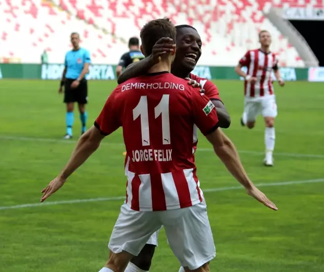 Son dakika haberi | Jorge Felix, gol sayısını 2'ye yükseltti Son dakika haberi | Jorge Felix, gol sayısını 2'ye yükseltti