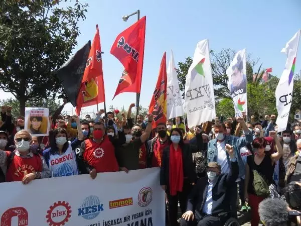 KADIKÖY VE ŞİŞHANE'DE 1 MAYIS'TA ÖLENLER ANILDI -1 Şişhane KADIKÖY VE ŞİŞHANE'DE 1 MAYIS'TA ÖLENLER ANILDI -1 Şişhane