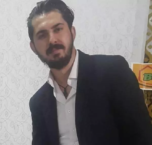 Kafe baskınında kaçmak isterken foseptiğe düşen erkek hemşire, yaşamını yitirdi Kafe baskınında kaçmak isterken foseptiğe düşen erkek hemşire, yaşamını yitirdi