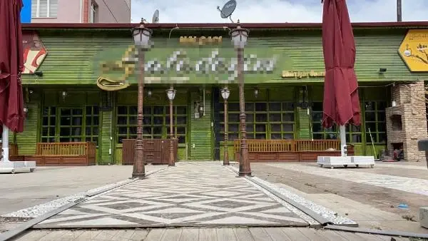 Kafe baskınında kaçmak isterken foseptiğe düşen erkek hemşire, yaşamını yitirdi Kafe baskınında kaçmak isterken foseptiğe düşen erkek hemşire, yaşamını yitirdi